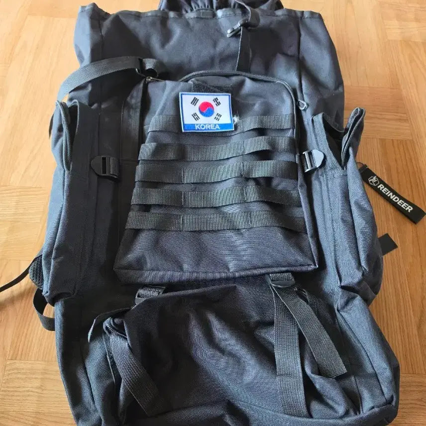 [BUNJANG] Lendia Black Backpack with Korea Taegeukgi Patch / 검정색 백팩 코리아 태극기 패치 렌디어 택