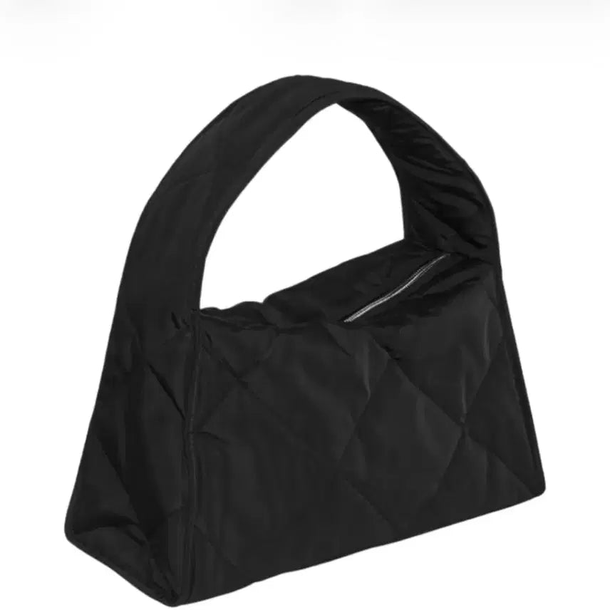 [BUNJANG] COS Diamond Quilted Handbag Black / COS 코스 다이아몬드 퀼티드 핸드백 블랙