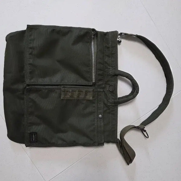 [BUNJANG] Porter Flying Ace Helmet Bag Olive / 포터 플라잉에이스 헬멧백 올리브 컬러 팝니다!