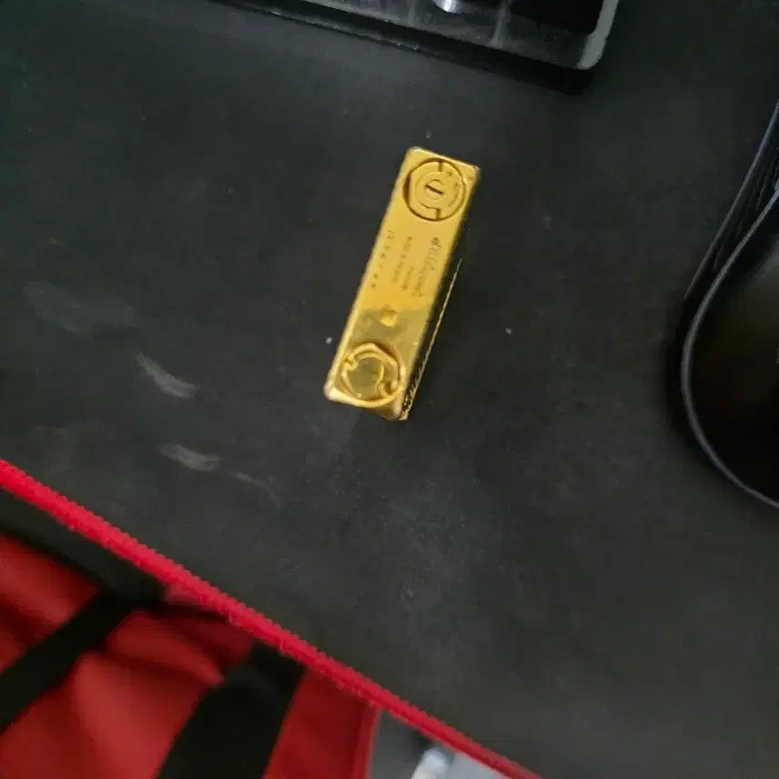 [BUNJANG] S.T. Dupont Gold Lighter / S.T. Dupont 듀퐁 라이터 금장
