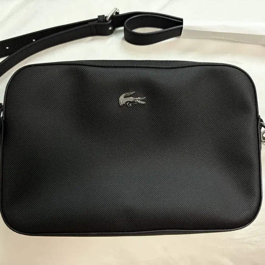 [BUNJANG] Lacoste Black Leather Crossbody Bag / 라코스테 가방 블랙 크로스백