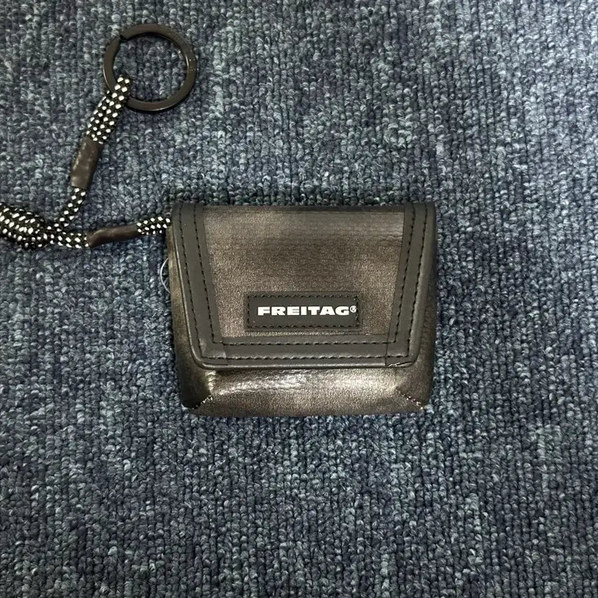[BUNJANG] Freitag Mini Messenger Keyring (New) / 새제품 Freitag 프라이탁 희귀 전사 미니 메신저 키링 판매