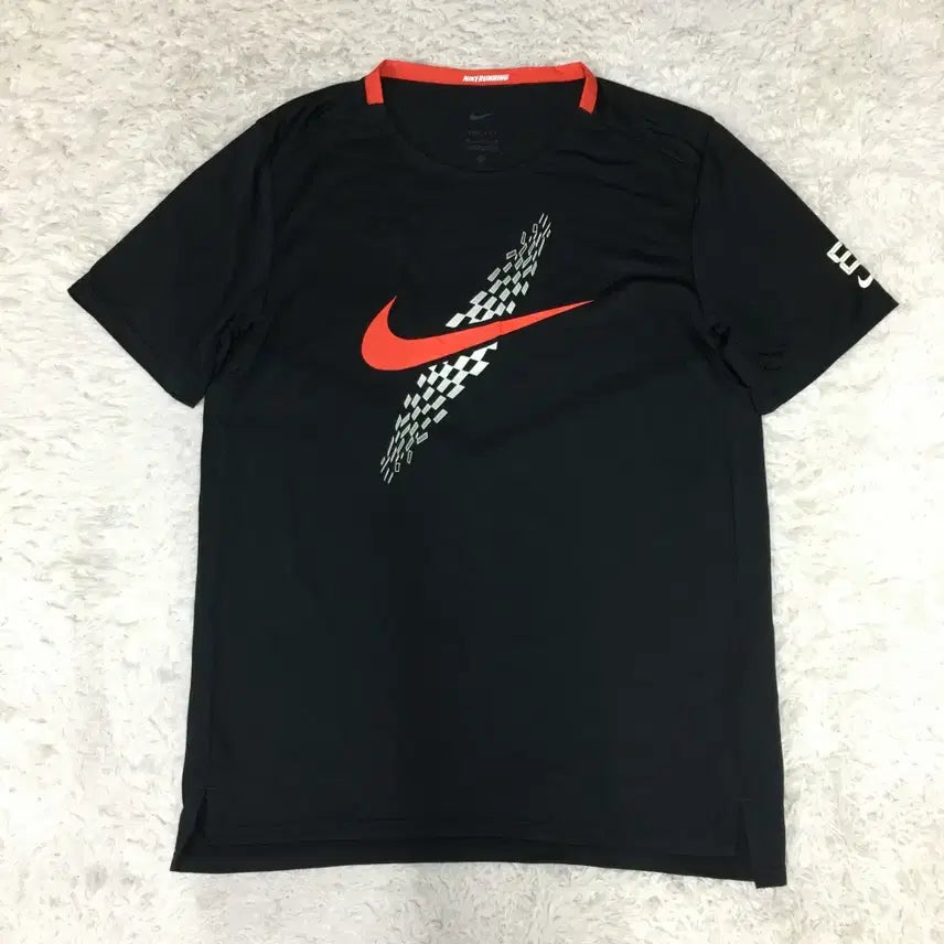 [BUNJANG] Nike Running T-shirt / 나이키 런닝 반팔티 만원샵 GG02