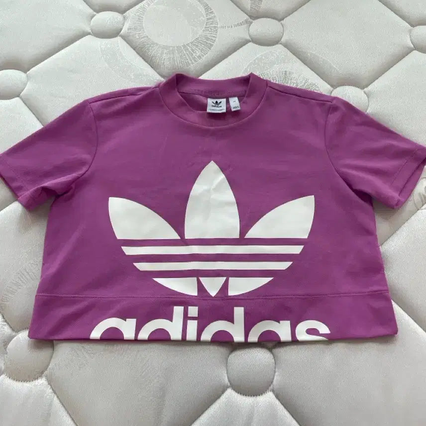 [BUNJANG] Adidas Cropped T-Shirt FL4078 / 아디다스 크롭티 FL4078 (배송비 포함)