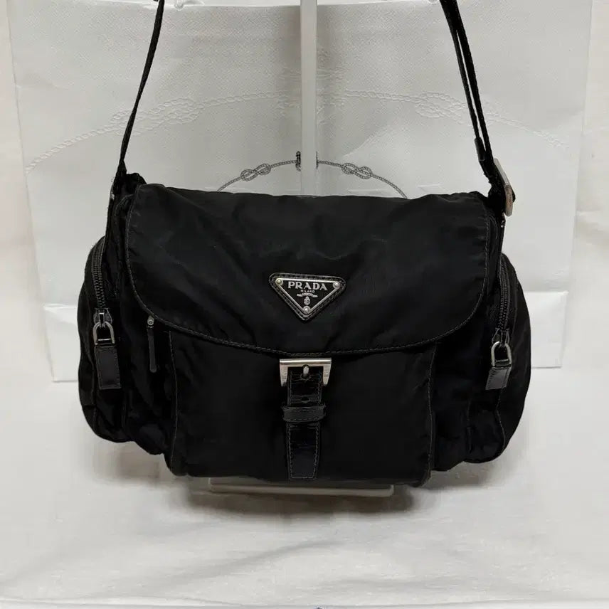 [BUNJANG] Prada Pocono Nylon Two-Pocket Messenger Shoulder Crossbody Bag Black / 정품 프라다 포코노 나일론 투포켓 메신저백 숄더백 크로스백 블랙
