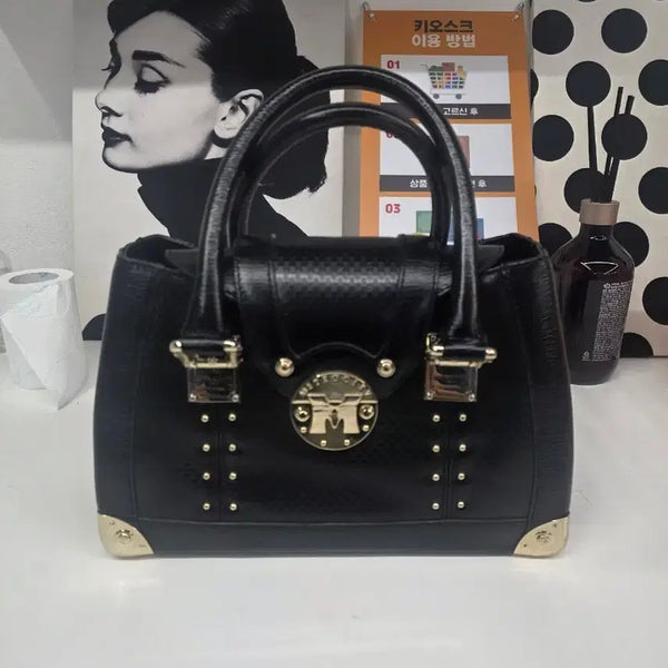 [BUNJANG] MCM Black Gold Studded Tote Bag / 메트로시티 블랙 금장 스터드 토트백