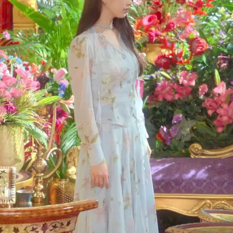 [BUNJANG] AvoAvo Silk Chiffon Blouse and Skirt Set / 아보아보 실크 쉬폰 블라우스 스커트 세트 판매