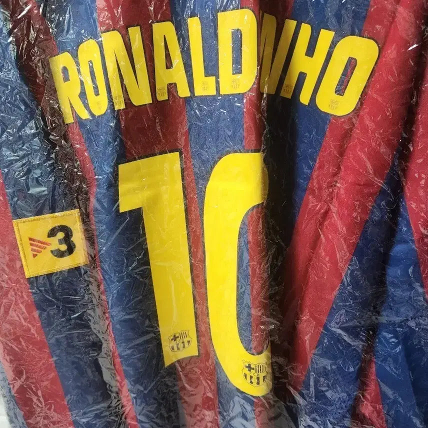 [BUNJANG] Barcelona Ronaldinho Jersey / 호나우지뉴 유니폼
