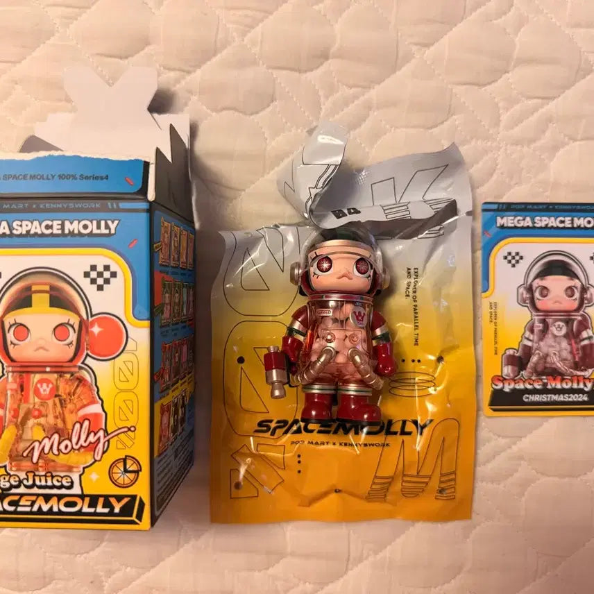 [BUNJANG] Pop Mart Mega Space Molly Christmas Edition 2024 Figure / 팝마트 메가스페이스 몰리 크리스마스2024