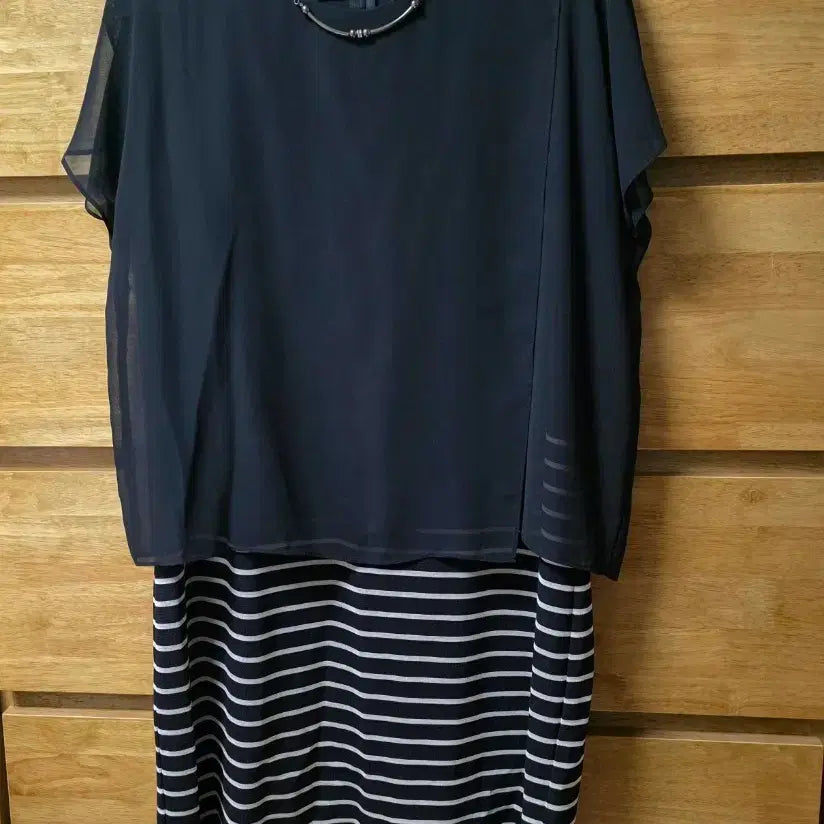 [BUNJANG] JISEN Striped One-Piece Dress Black / (새상품)지센 원피스