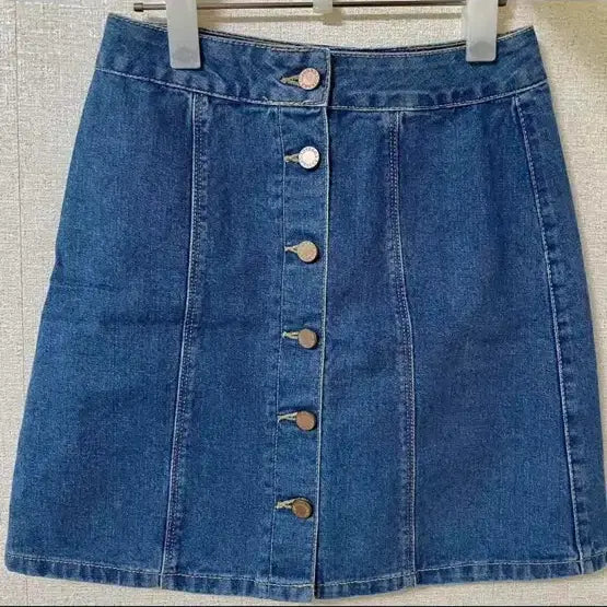 [BUNJANG] H:CONNECT Blue Denim Button Skirt / [H.CONNECT]청데님 단추스커트