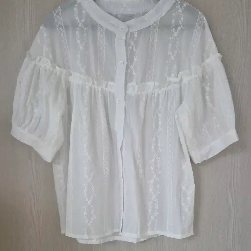 [BUNJANG] Frill Blouse White - New Arrival / 프릴 블라우스 화이트 새상품