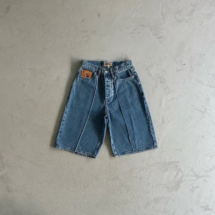 [BUNJANG] Courageous Sea Star Denim Shorts Faded Blue / 코르테이즈 씨 스타 데님 쇼츠 페이디드 블루