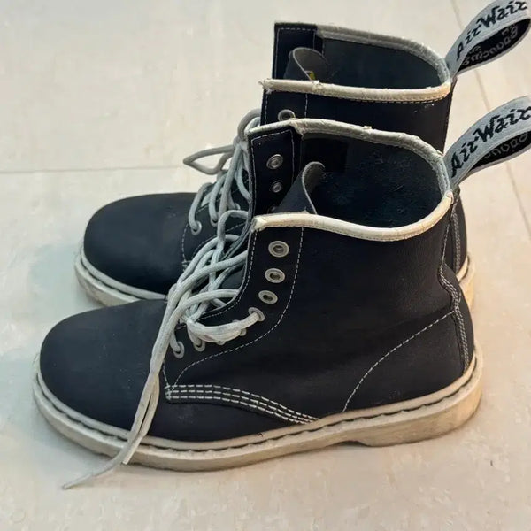 [BUNJANG] Dr. Martens 1460 Pascal BW Black/White Boots / 닥터마틴 1460 Pascal BW 블랙/화이트 모델 판매합니다.