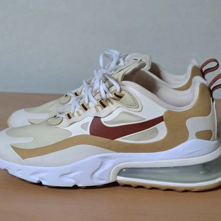 [BUNJANG] Nike Air Max 270 Team Gold Cinnamon (240mm) / 나이키 240 에어맥스270 팀골드 시나몬
