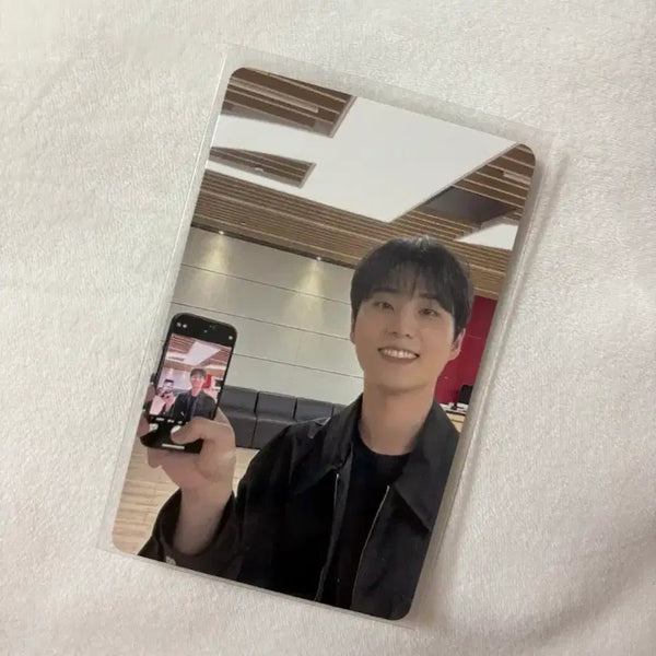 [BUNJANG] DAY6 Young K Forever Young Mirror Lucky Draw Photocard / 데이식스 영현 영케이 포에버영 거울 럭드 포카
