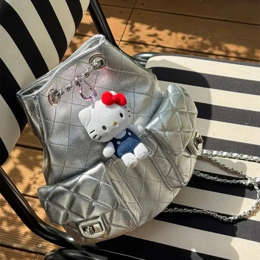 [BUNJANG] Dew at True Love Cowhide Chain Bag Silver Backpack Shoulder Bag / 쿨거일택무배 드왓츄럽 체인백 소가죽 가방 실버 백팩 숄더백