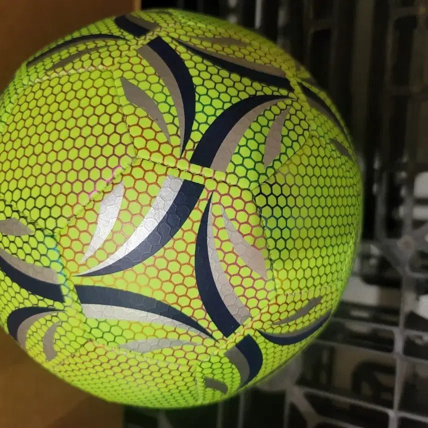 [BUNJANG] Size 5 Fluorescent Luminous Soccer Ball Bundle with Storage Net and Inflation Pin / 새상품 형광 야광 축구공 5호+보관 망+공기주입  핀