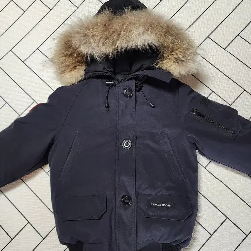 [BUNJANG] Canada Goose Short Padded Jacket Unisex / 캐나다구스숏패딩(남녀공용)