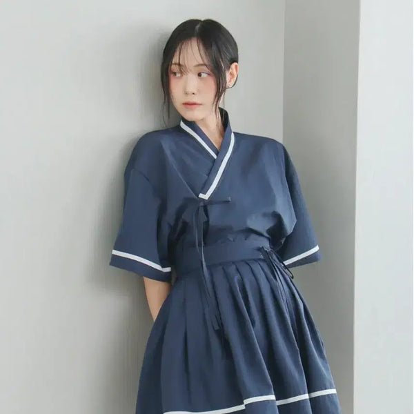 [BUNJANG] Gyojip Daily Hanbok 2026 Summer Collection Marine Top and Skirt Set / 교집합 생활한복  2026년 여름 컬렉션 마린 양도합니다