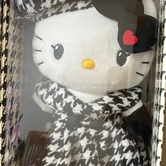 [BUNJANG] Hello Kitty 51st Anniversary Limited Edition Plush Doll / 키티 51주년 한정판누이