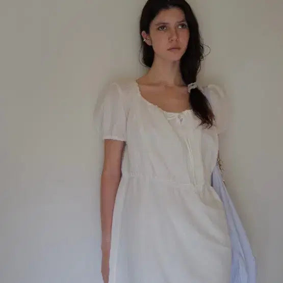 [BUNJANG] Thanat Puff Sleeve One-Piece Dress White / 타낫 퍼프 슬리브 원피스 화이트