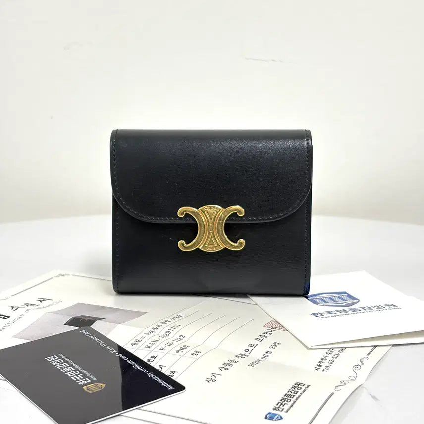 [BUNJANG] Celine Triomphe Flap Bi-fold Wallet Black Leather / [감정완료] 셀린느 트리옹프 플랩 여성 반지갑 블랙