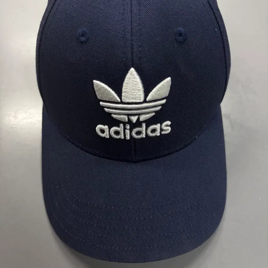 [BUNJANG] Adidas Navy Trefoil Embroidered Baseball Cap / 아디다스 네이비 볼캡 오리지널 자수 베이스볼 트레포일 모자