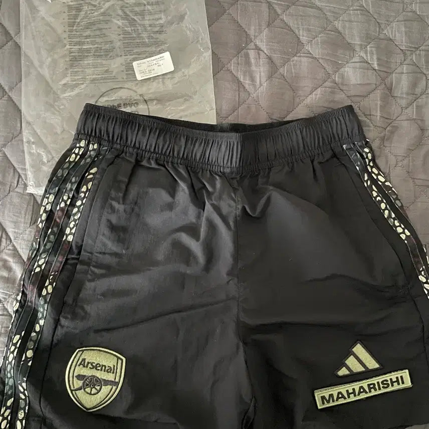 [BUNJANG] Arsenal x Maharishi Collaboration Football Shorts / 아스날 x 마하리시 콜라보 쇼츠