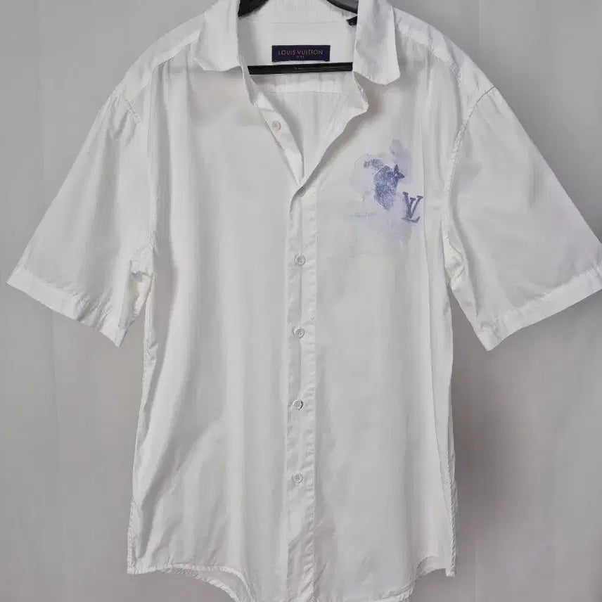 [BUNJANG] White Printed Short Sleeve Shirt / 화이트 프린트 반팔셔츠/