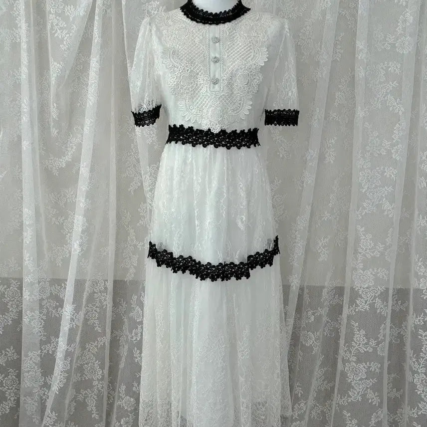 [BUNJANG] Bicini Motive Lace Dress White / S) 바이씨니 모티브 레이스 원피스 화이트
