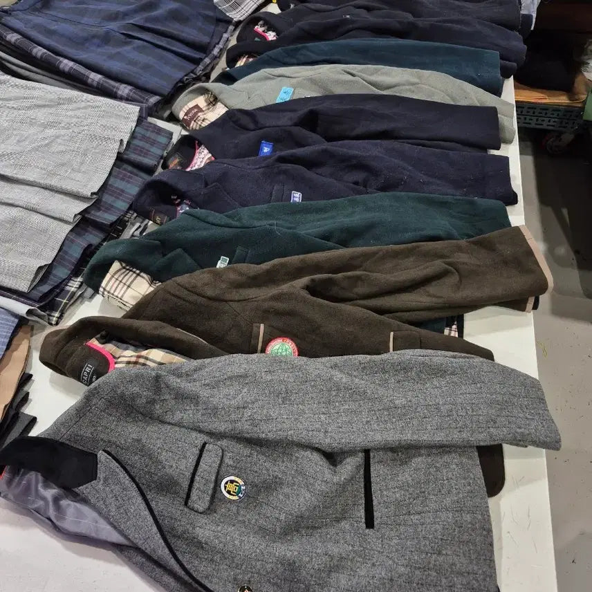 [BUNJANG] Used Women's Winter School Uniform Jackets - Mixed Sizes (10 pcs) / 중고여성 겨울 교복마이 사이즈믹스 10장. 사용감 많은