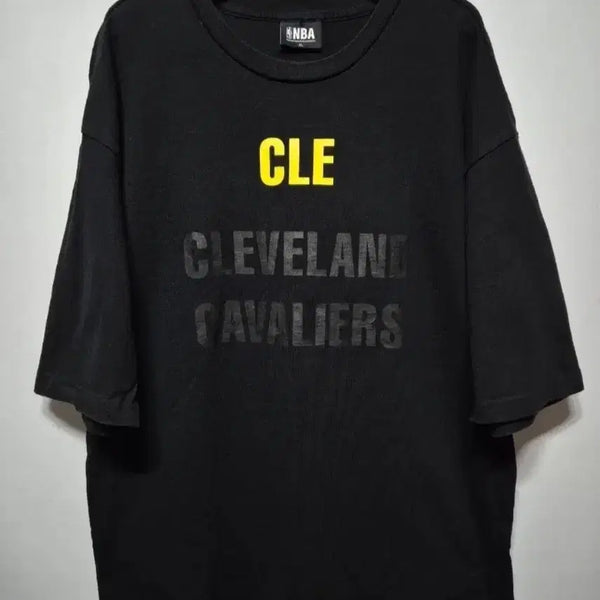 [BUNJANG] NBA Cleveland Cavaliers Short Sleeve T-Shirt Black XL / NBA 클리블랜드 캐벌리어스 반팔 티셔츠 블랙 XL