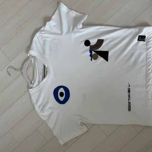 [BUNJANG] Nike Graphic Short Sleeve T-Shirt White / 나이키 그래픽 반팔 티셔츠 화이트