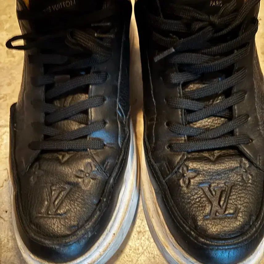 [BUNJANG] Louis Vuitton Sneakers / 루이비통 스니커즈