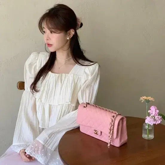 [BUNJANG] Bicini Kkang Kkang Birthday Blouse / 바이씨니 캉캉생일블라우스
