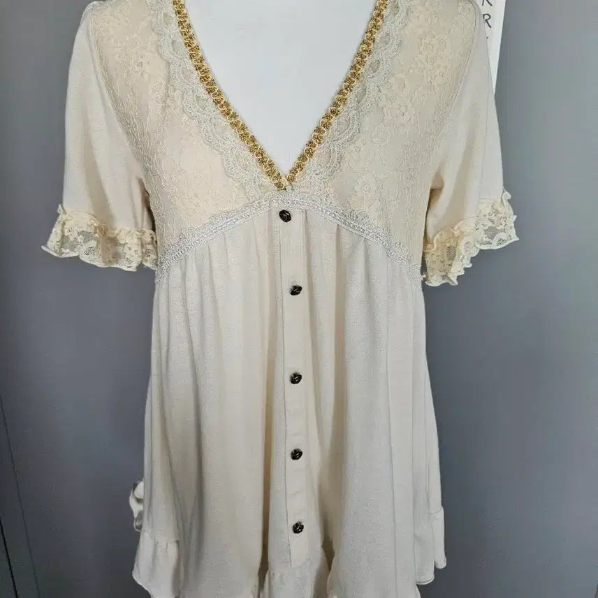 [BUNJANG] Axes Femme Lace Blouse / 엑시즈팜 레이스 블라우스 axes femme