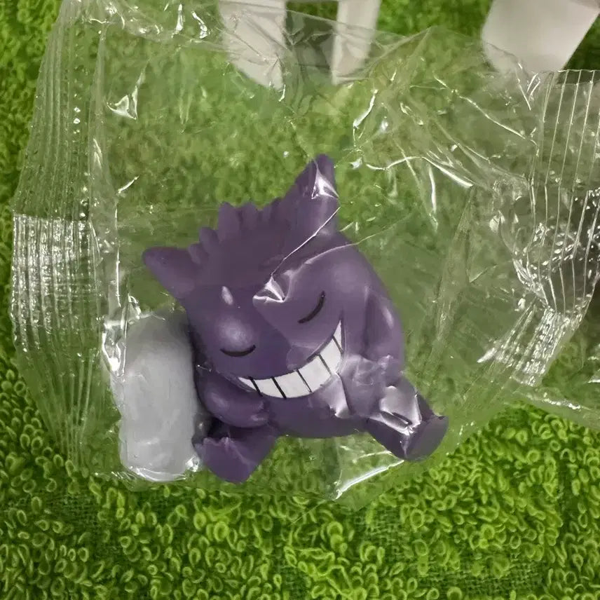 [BUNJANG] Pokemon Friends Mew & Phantom Figures Bundle Set / Cu포켓몬 몬스터볼 팬텀