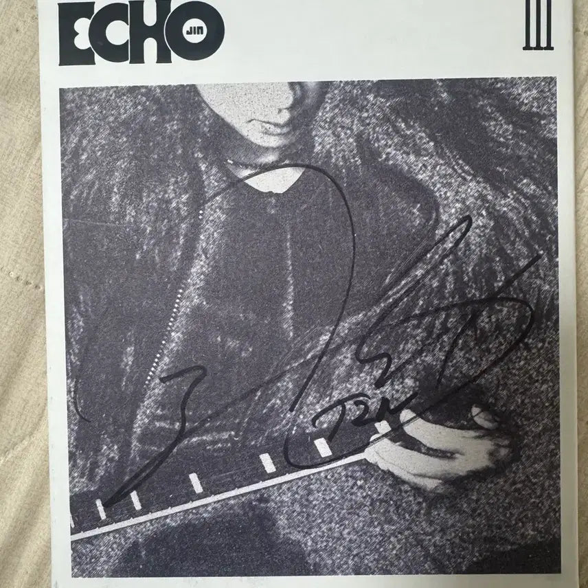 [BUNJANG] BTS Jin Solo Album 'Echo' Signed / 비매 BTS 방탄소년단 방탄 진 솔로 에코 echo 친필 싸인 사인 앨범