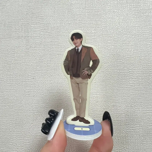 [BUNJANG] BTS Festa 8th Anniversary Calendar V Taehyung Mini Standee / 방탄소년단 BTS 페스타 8주년 캘린더 뷔 태형 미니등신대