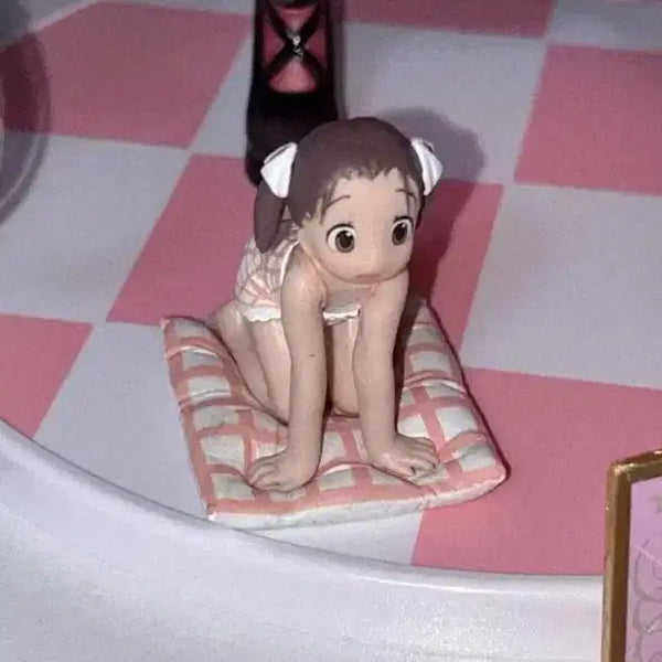 [BUNJANG] Strawberry Marshmallow Miu Figure (Accommodation Ver.) / 딸기 마시마로 피규어 미우 (숙박편)