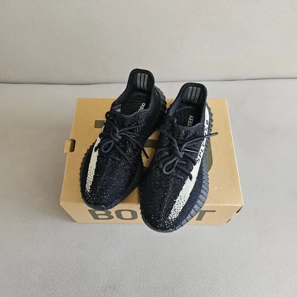 [BUNJANG] Adidas Yeezy Boost 350 v2 Core Black White Oreo / [245]이지부스트 350v2 코어 블랙 화이트 검흰 오레오