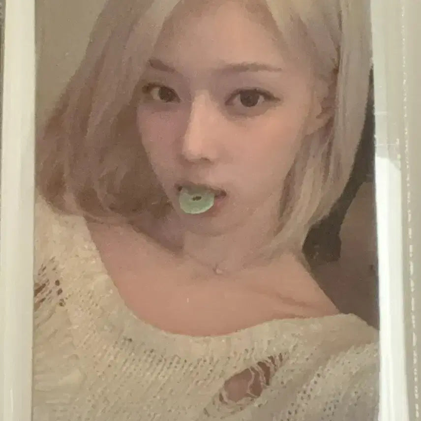 [BUNJANG] Aespa Armageddon SM Store Winter POB Photocard (Sealed) / [미개봉] 에스파 아마겟돈 슴스토어 smstore 윈터 미공포특전 포카