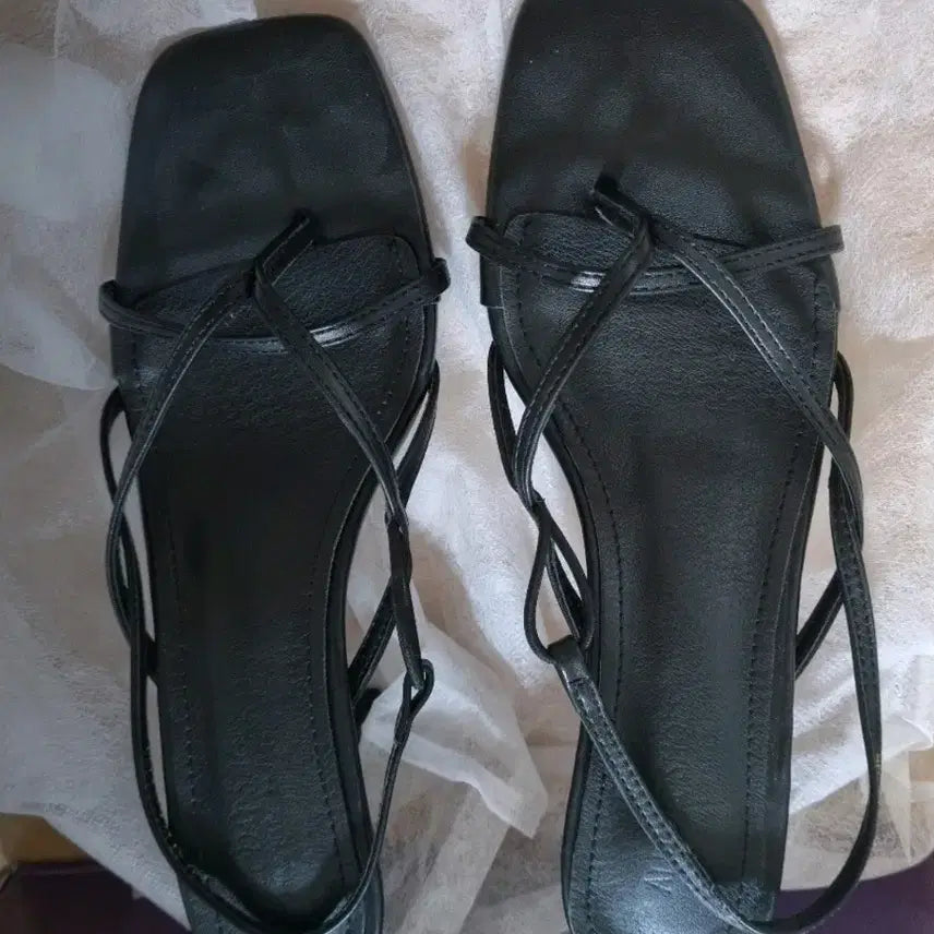 [BUNJANG] Black Strap Sandals / 블랙스트랩샌들