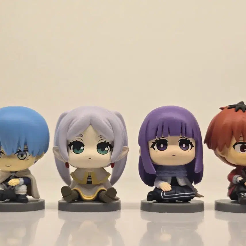 [BUNJANG] Sousou no Frieren Eaki Seated Figure Set (4 Types) / 장송의 프리렌 EAKI 앉은 피규어 4종 세트