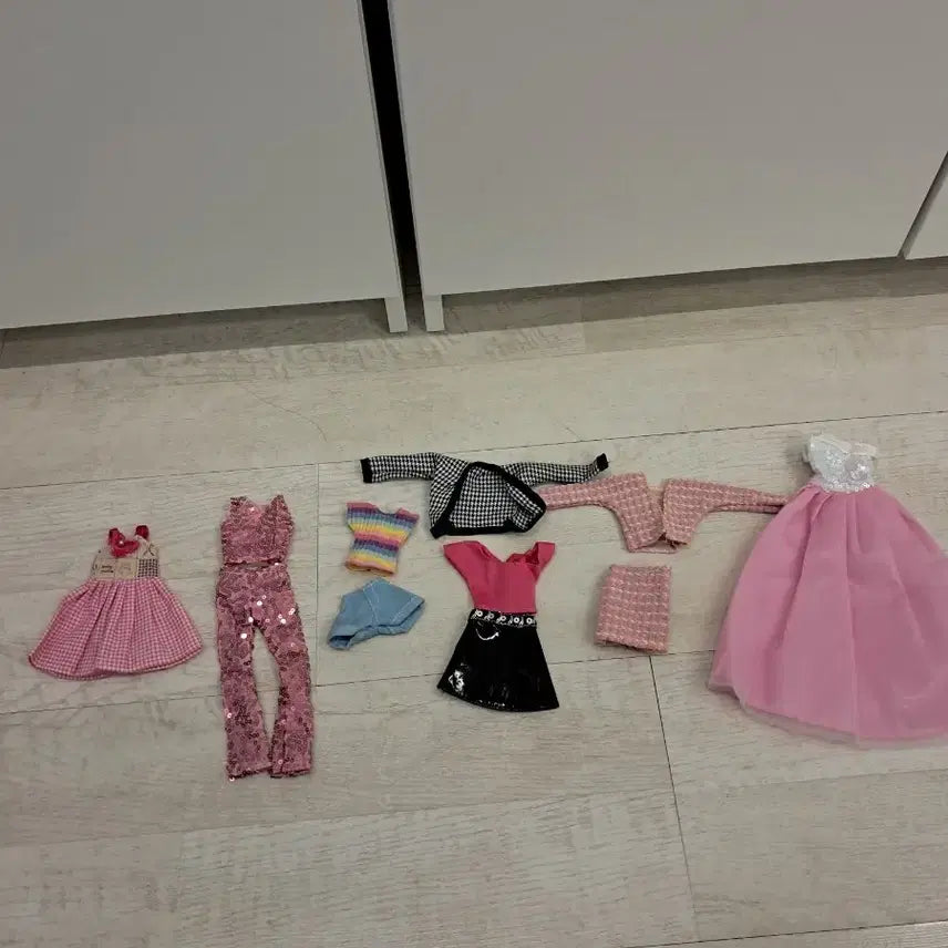 [BUNJANG] Barbie Doll Clothes Bundle Set / 바비 인형옷 일괄