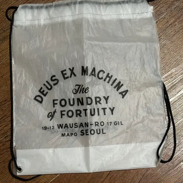 [BUNJANG] Deus Ex Machina Gym Bag White / 데우스 엑스 마키나 짐색 / 홍대