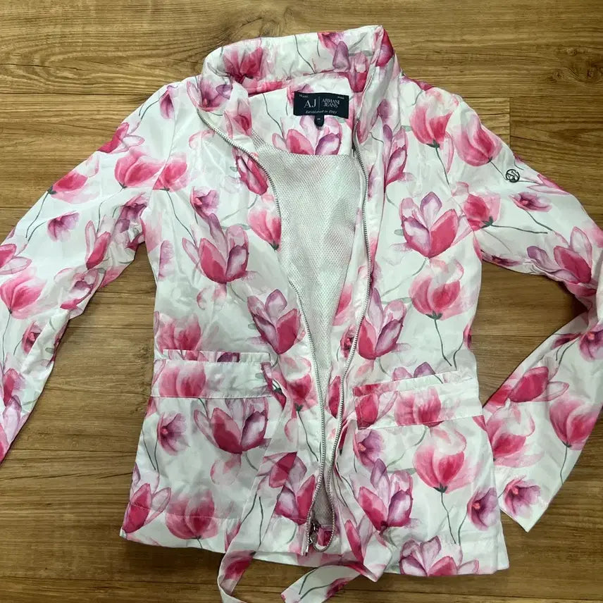 [BUNJANG] ARMANI JEANS Flower Pattern Windbreaker / [ARMANI JEANS]플라워 패턴 바람막이