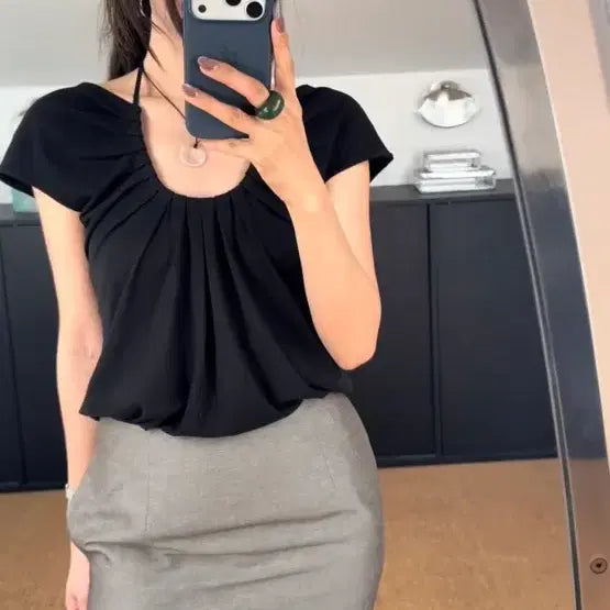[BUNJANG] Parben Breeze Halter Shirring Blouse Black / 새상품) 파르벵 브리즈 홀터 셔링 블라우스 블랙