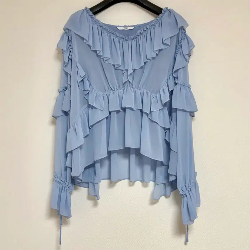 [BUNJANG] Johnny Hates Jazz Blue Ruffle Blouse / 쟈니헤잇재즈 블루 러플 블라우스